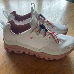 On Running Women's Sneakers in White and Pink